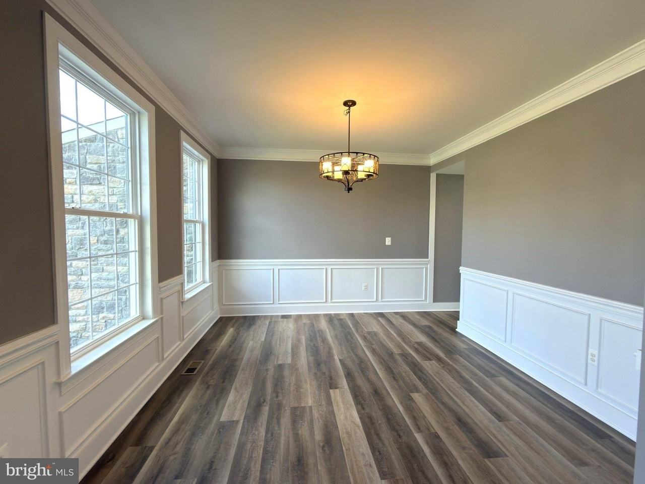 8 Ramsdell Ct - Photo 5 of 50