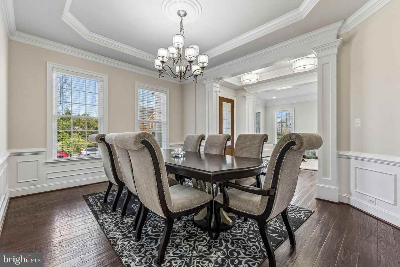 42058 Barrymoore Pl - Photo 7 of 16