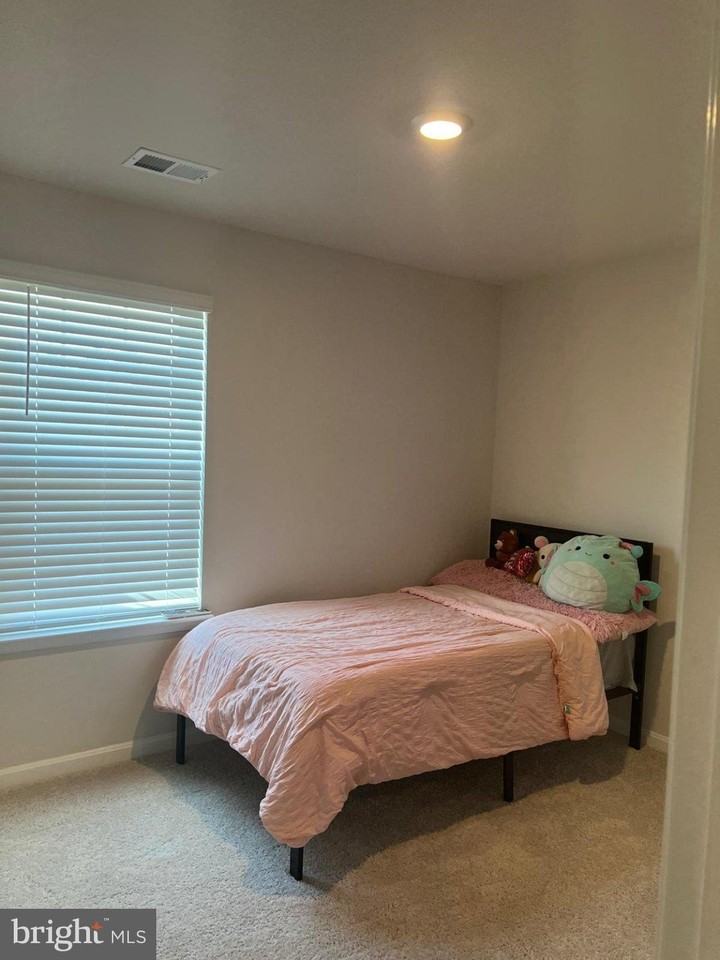 115 Bell Tower Ln - Photo 3 of 6