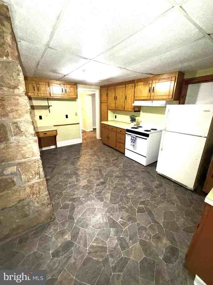 45 N Green St #2 - Photo 4 of 13