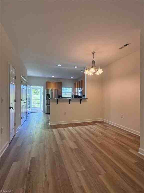 130 Humberside Dr - Photo 2 of 30