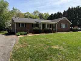 featured image of 117 Caroline Ct #B