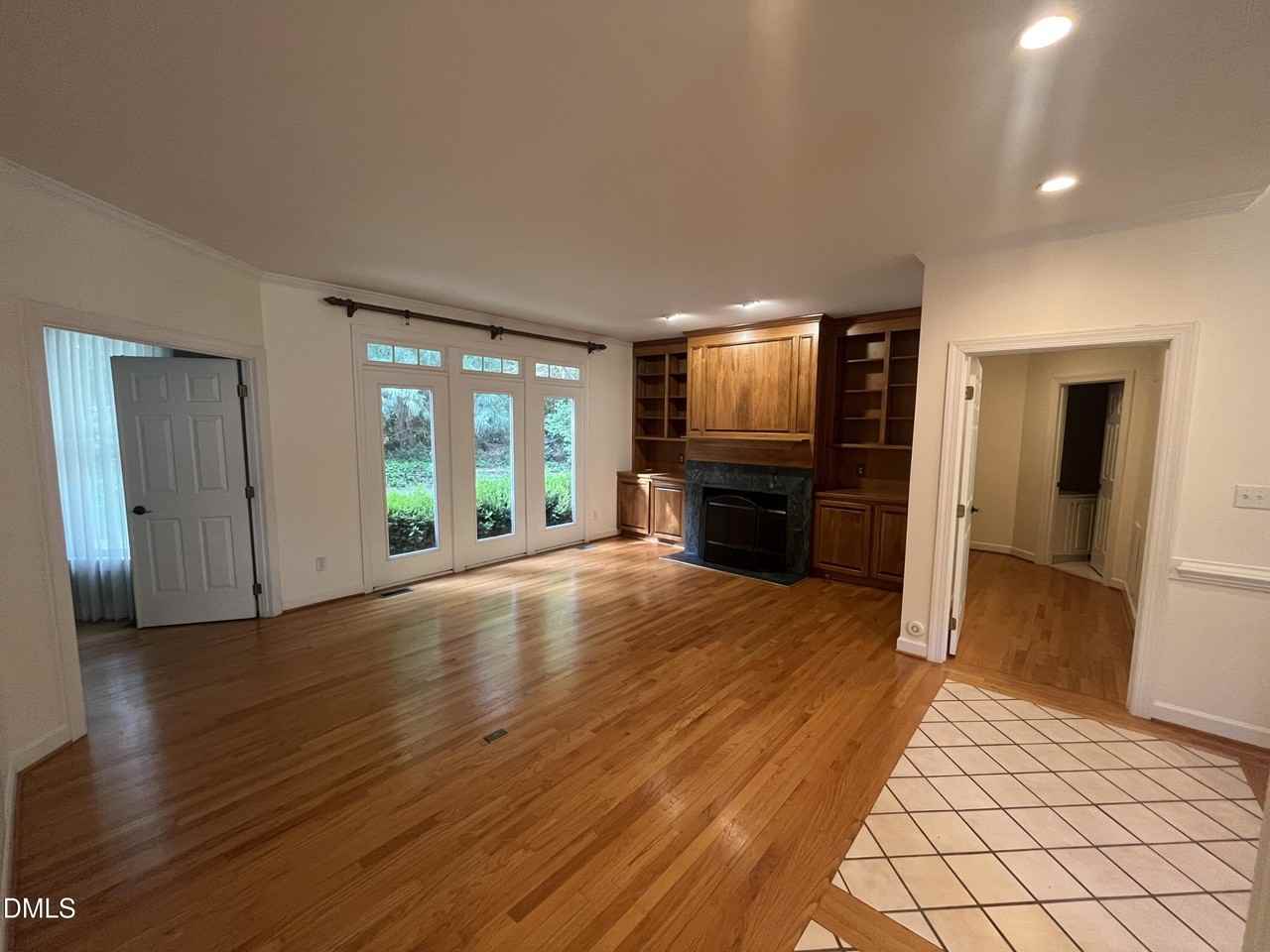205 Berry Hill Dr - Photo 3 of 50