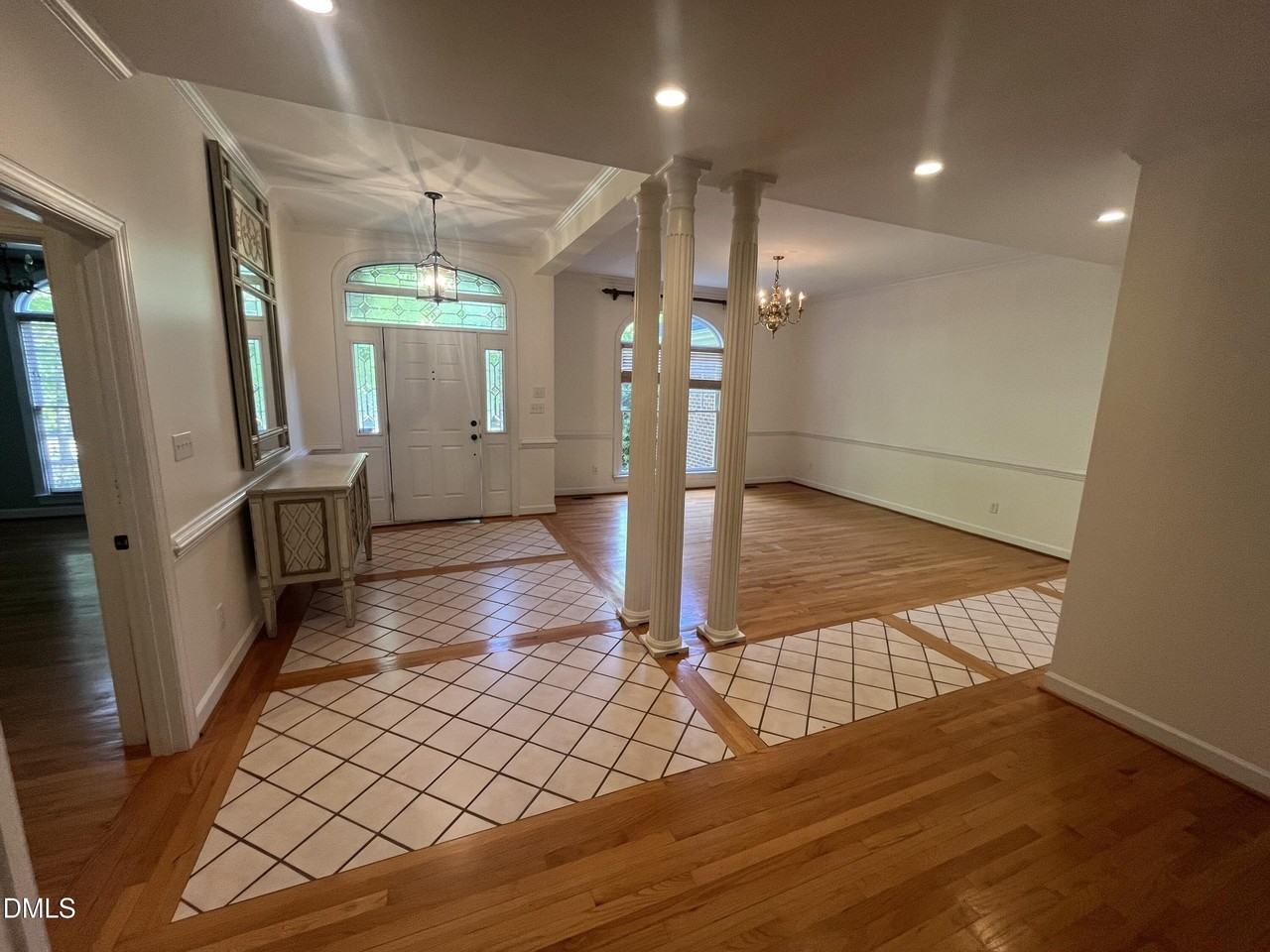205 Berry Hill Dr - Photo 4 of 50