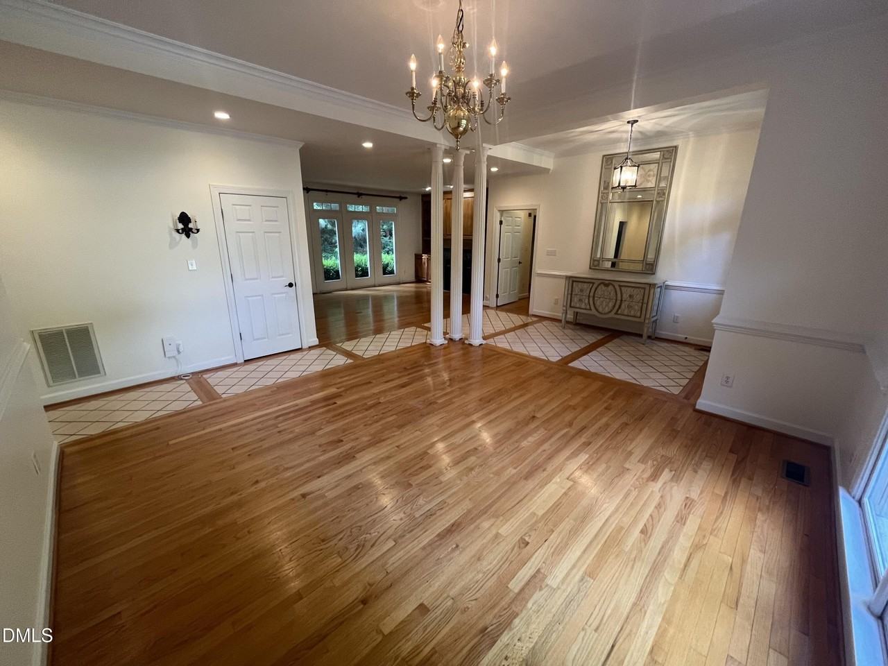 205 Berry Hill Dr - Photo 6 of 50