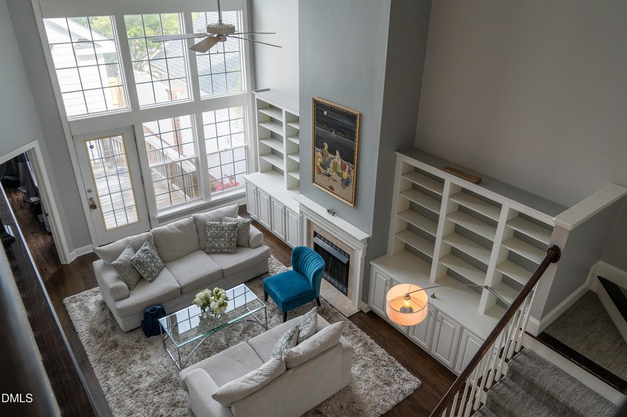 114 Nolen Ln - Photo 4 of 16