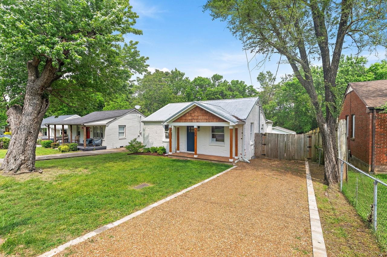 806 Washington Ave #1 - Photo 4 of 26