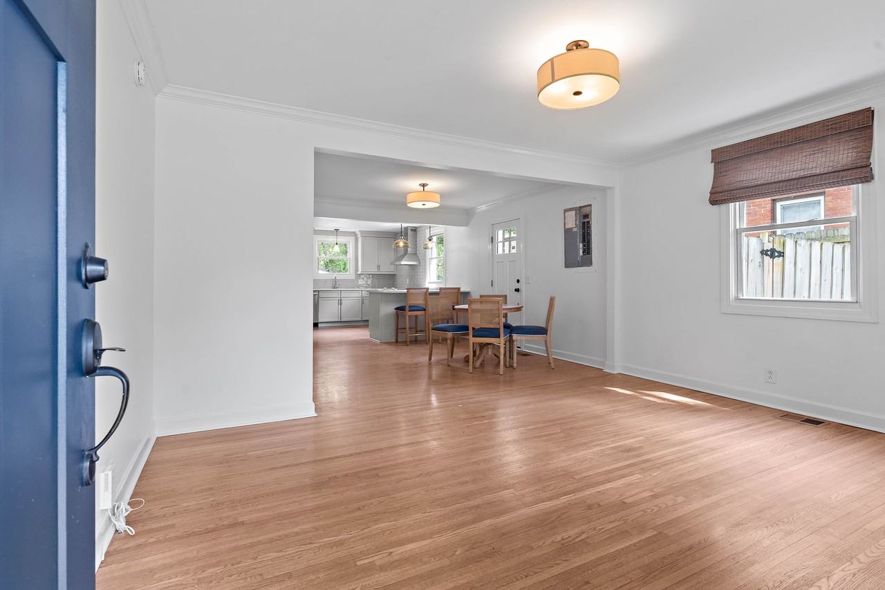 806 Washington Ave #1 - Photo 5 of 26