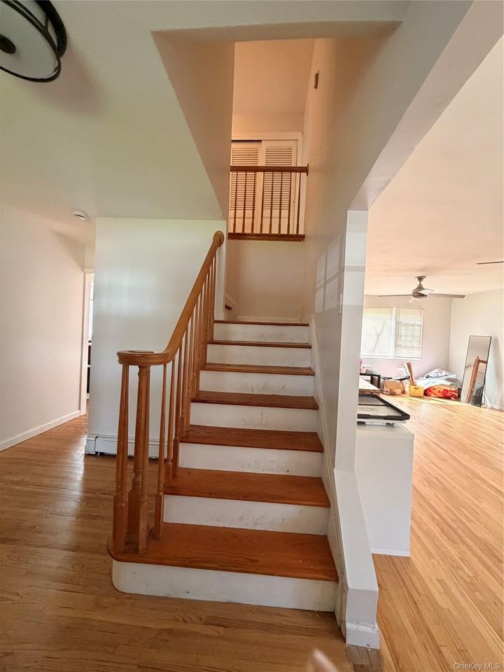 8 Tobi Ln - Photo 2 of 20