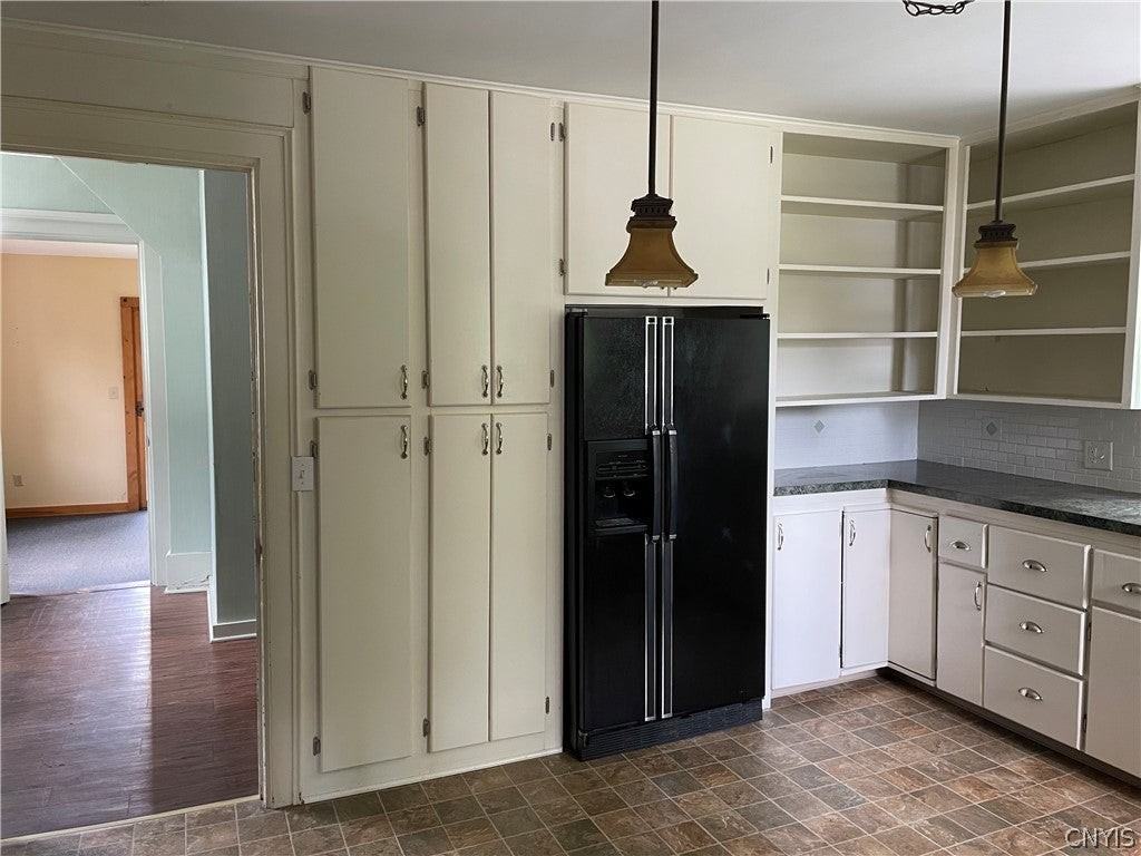 13 Chenango St - Photo 3 of 14