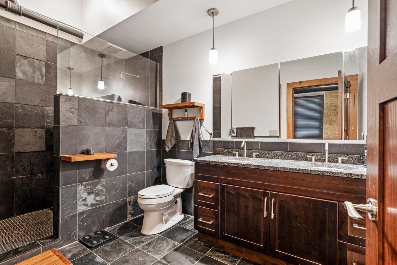 1818 N Water St - Photo 7 of 26