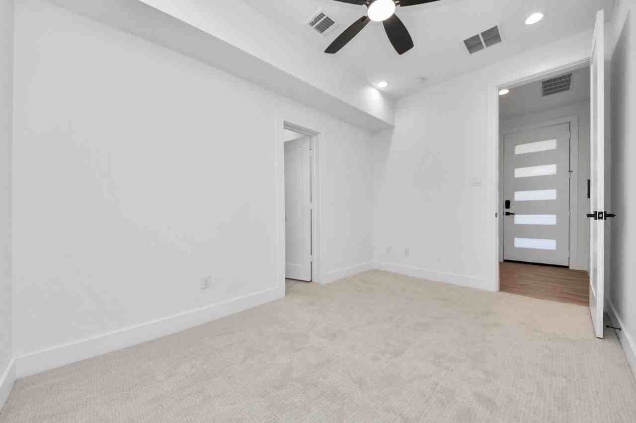 3409 Hutchins St - Photo 7 of 23