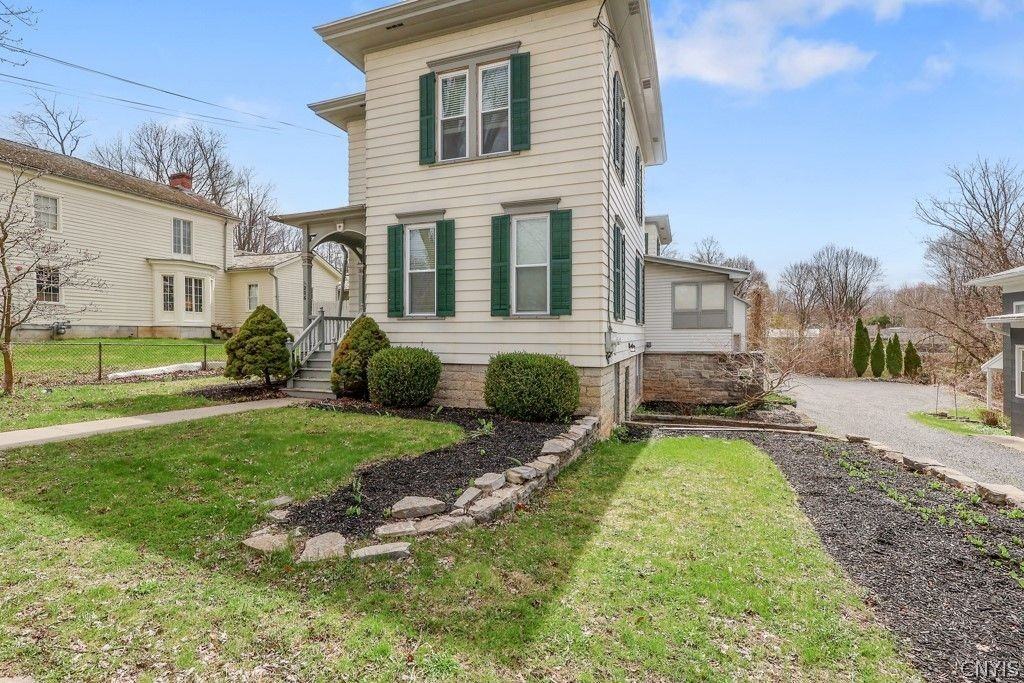 206 E Genesee St - Photo 2 of 43