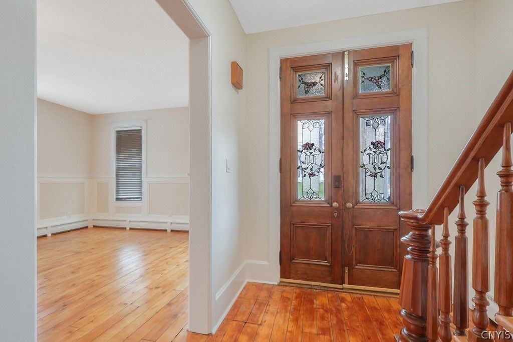 206 E Genesee St - Photo 5 of 43