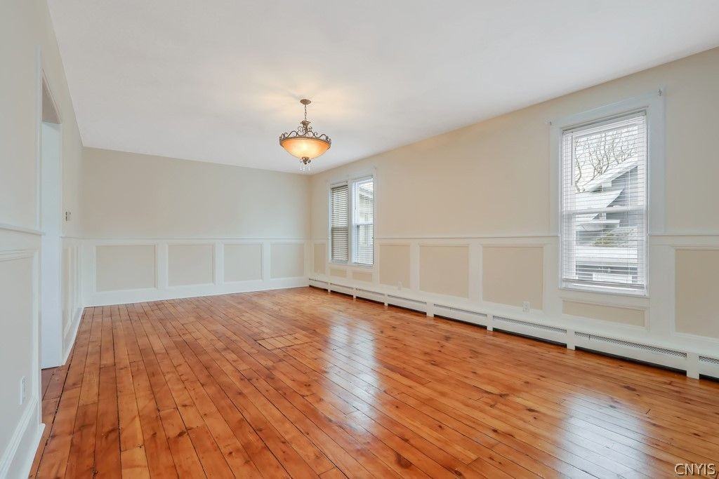 206 E Genesee St - Photo 6 of 43