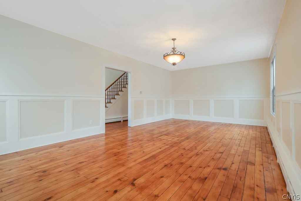 206 E Genesee St - Photo 7 of 43