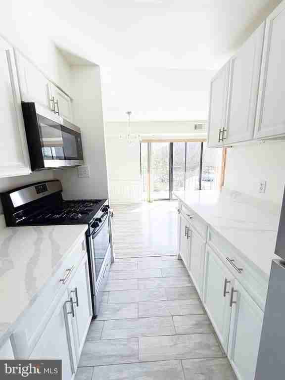 7618 Savannah St ##104 - Photo 7 of 19