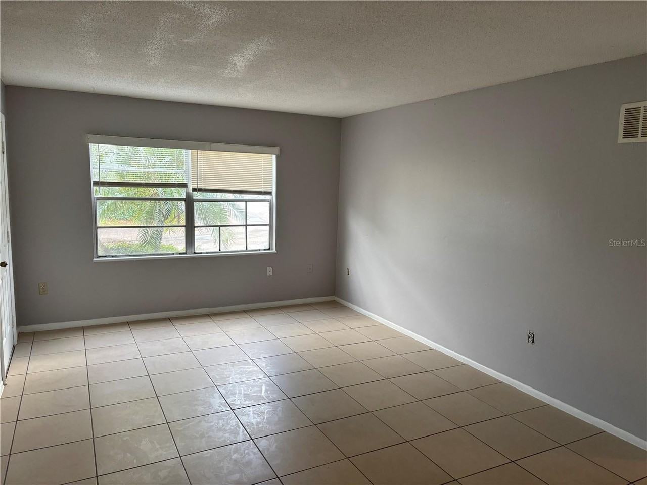 5325 Curry Ford Rd - Photo 4 of 14
