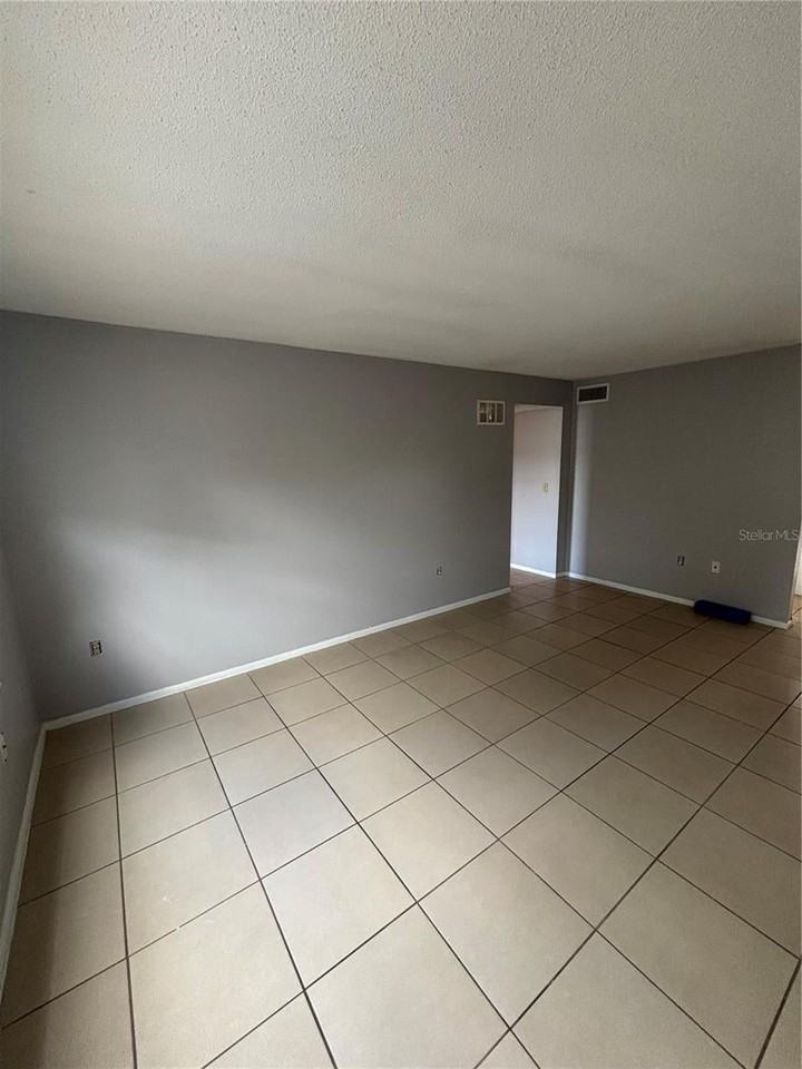 5325 Curry Ford Rd - Photo 6 of 14