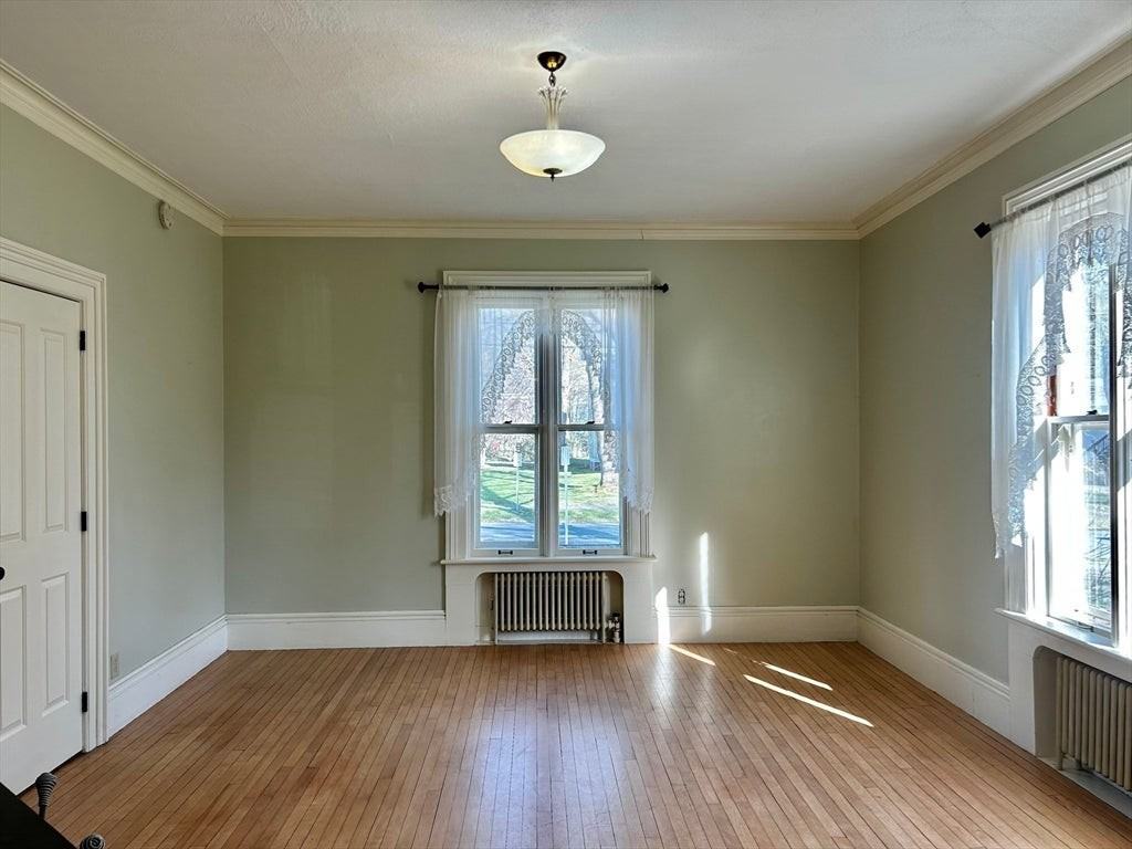 48 Congress St - Photo 4 of 36