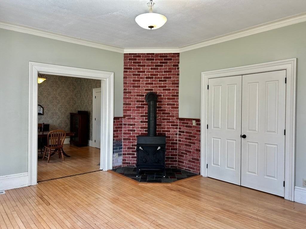 48 Congress St - Photo 5 of 36