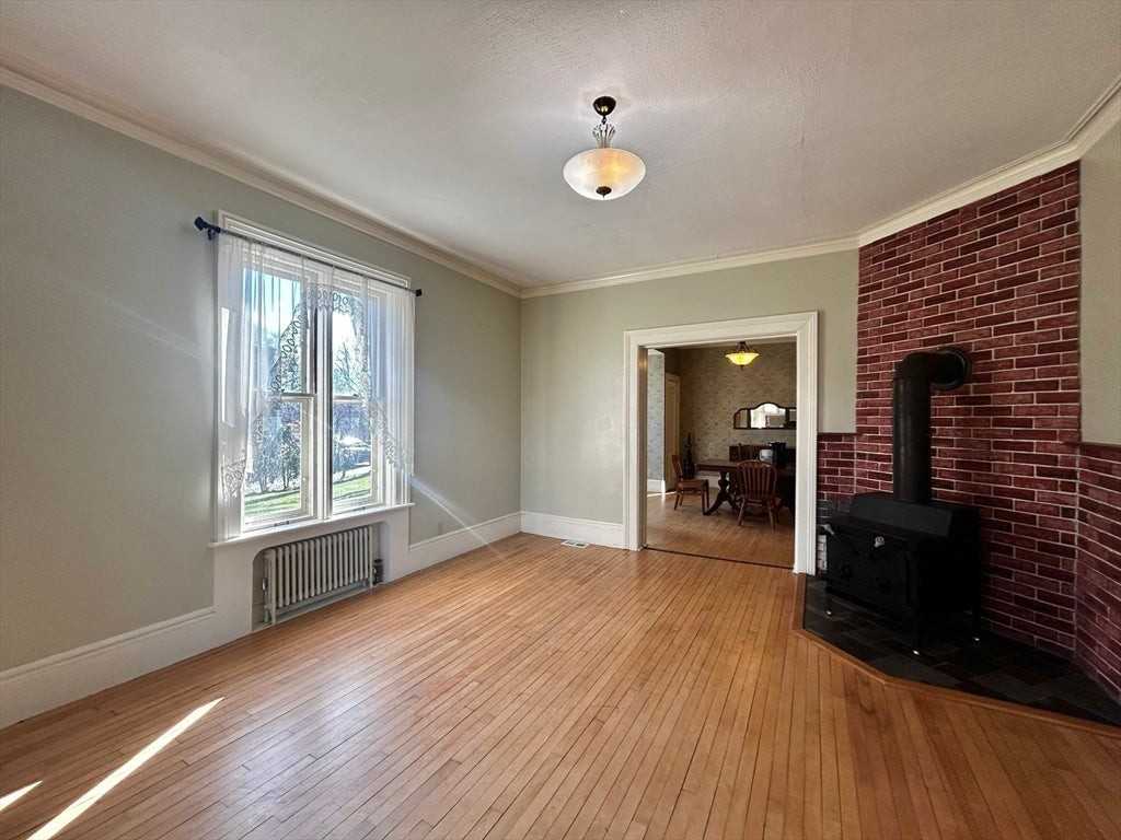 48 Congress St - Photo 6 of 36