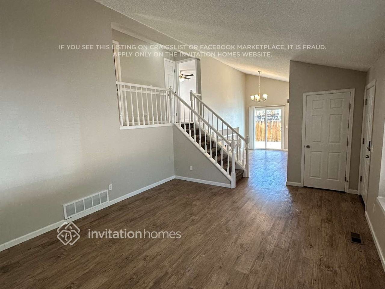 4397 S Ceylon St - Photo 4 of 29