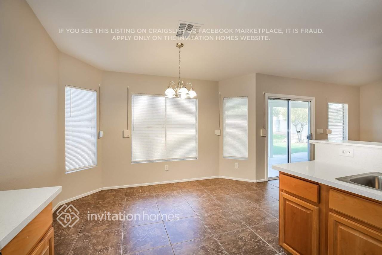 1424 Laughing Larkspur Ave - Photo 7 of 16