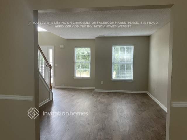 3260 Timber Rdg - Photo 5 of 28