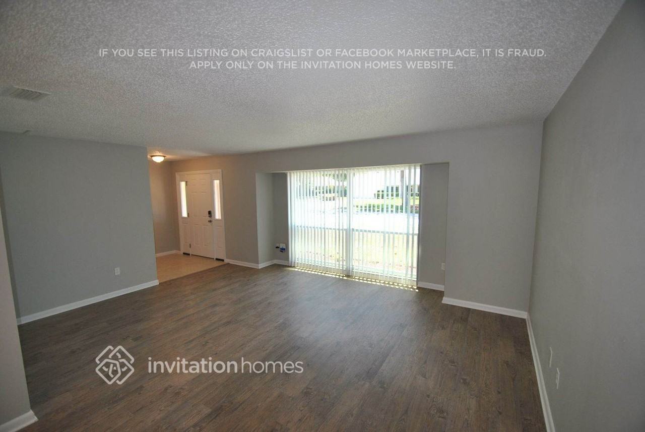 800 Sweetwater Bay Ct - Photo 2 of 21