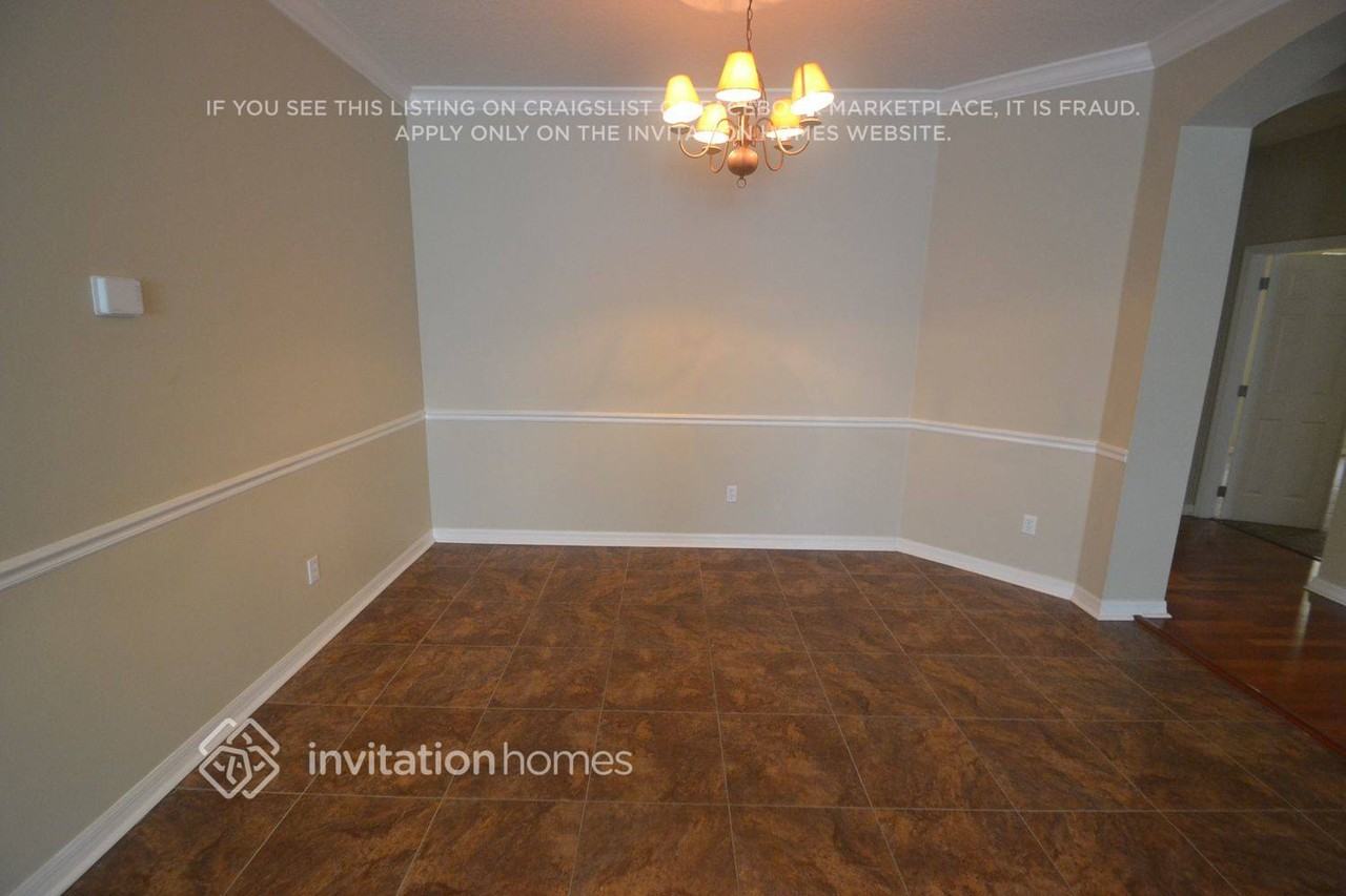 5008 Indian Deer Rd - Photo 2 of 14