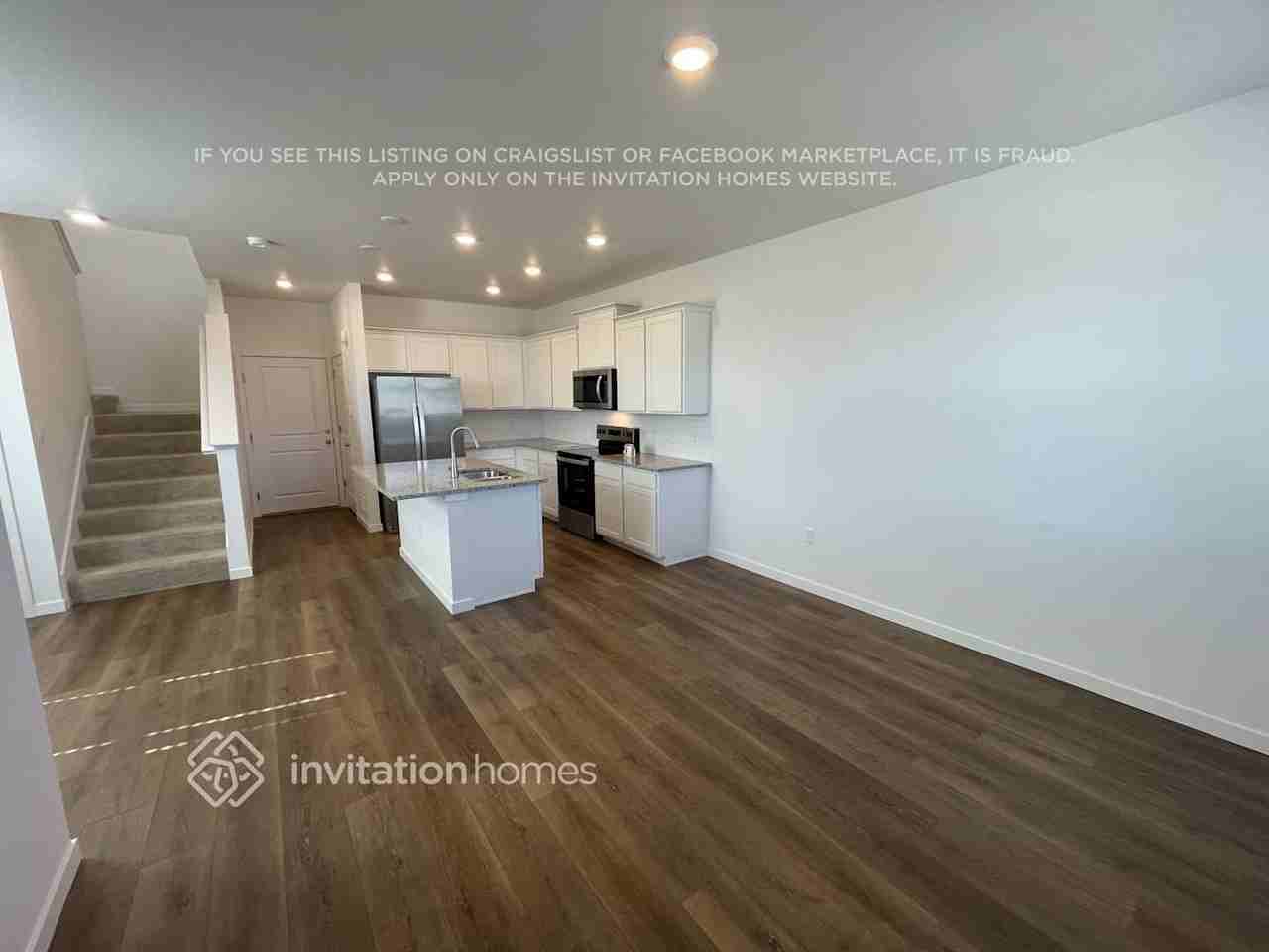 279 S Uriah St - Photo 3 of 14