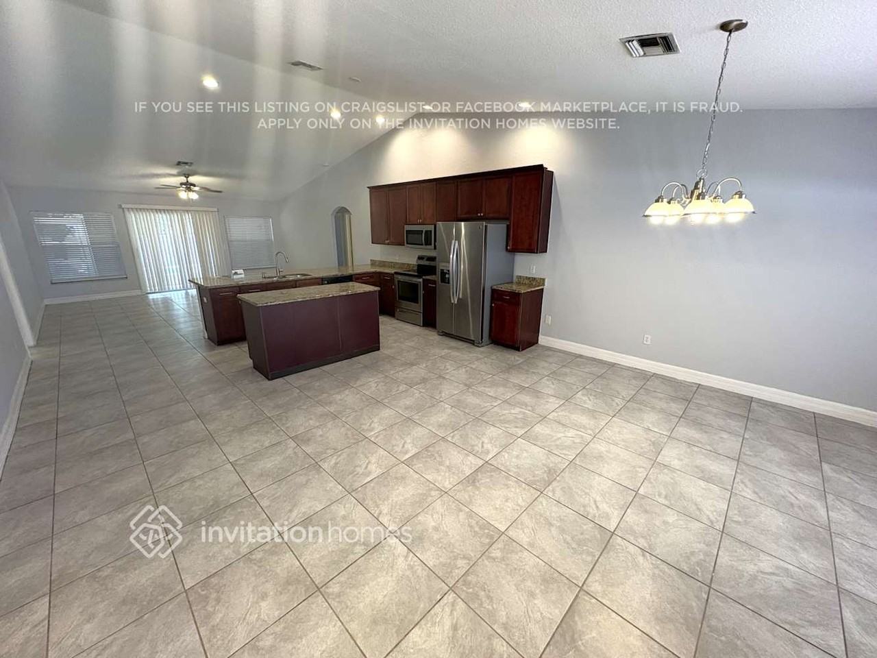 23283 Mulligan Ave - Photo 3 of 12