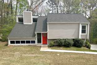 3166 Robindale Rd - Photo 1 of 1