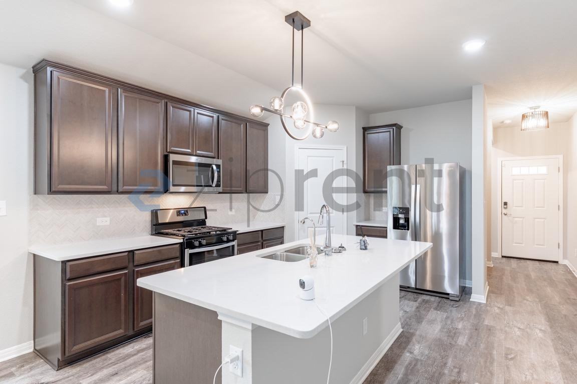 1520 Homestead Farms Dr - Photo 4 of 23