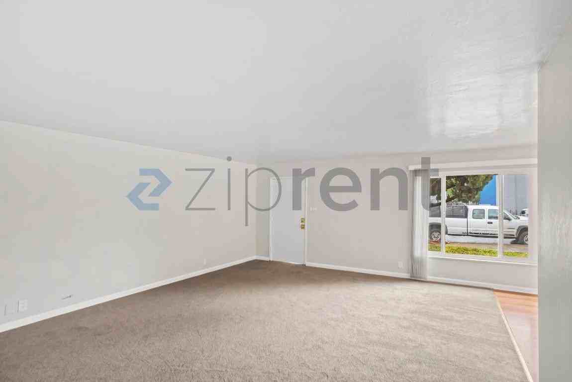 1883 Robin Ln #1 - Photo 6 of 20