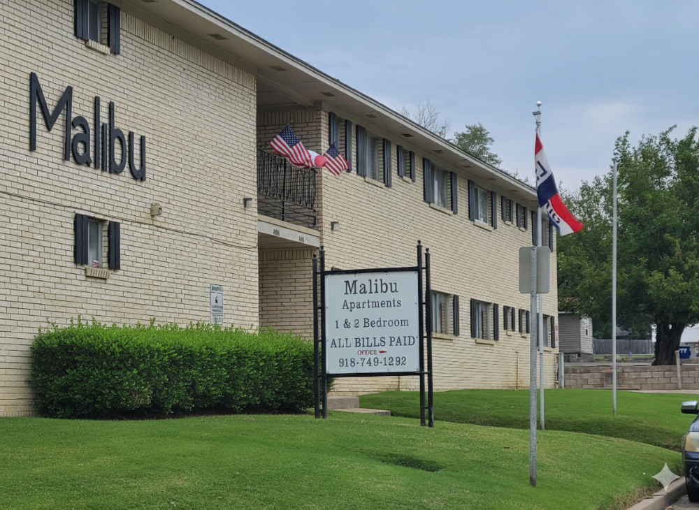 Malibu South - Photo 5 of 37