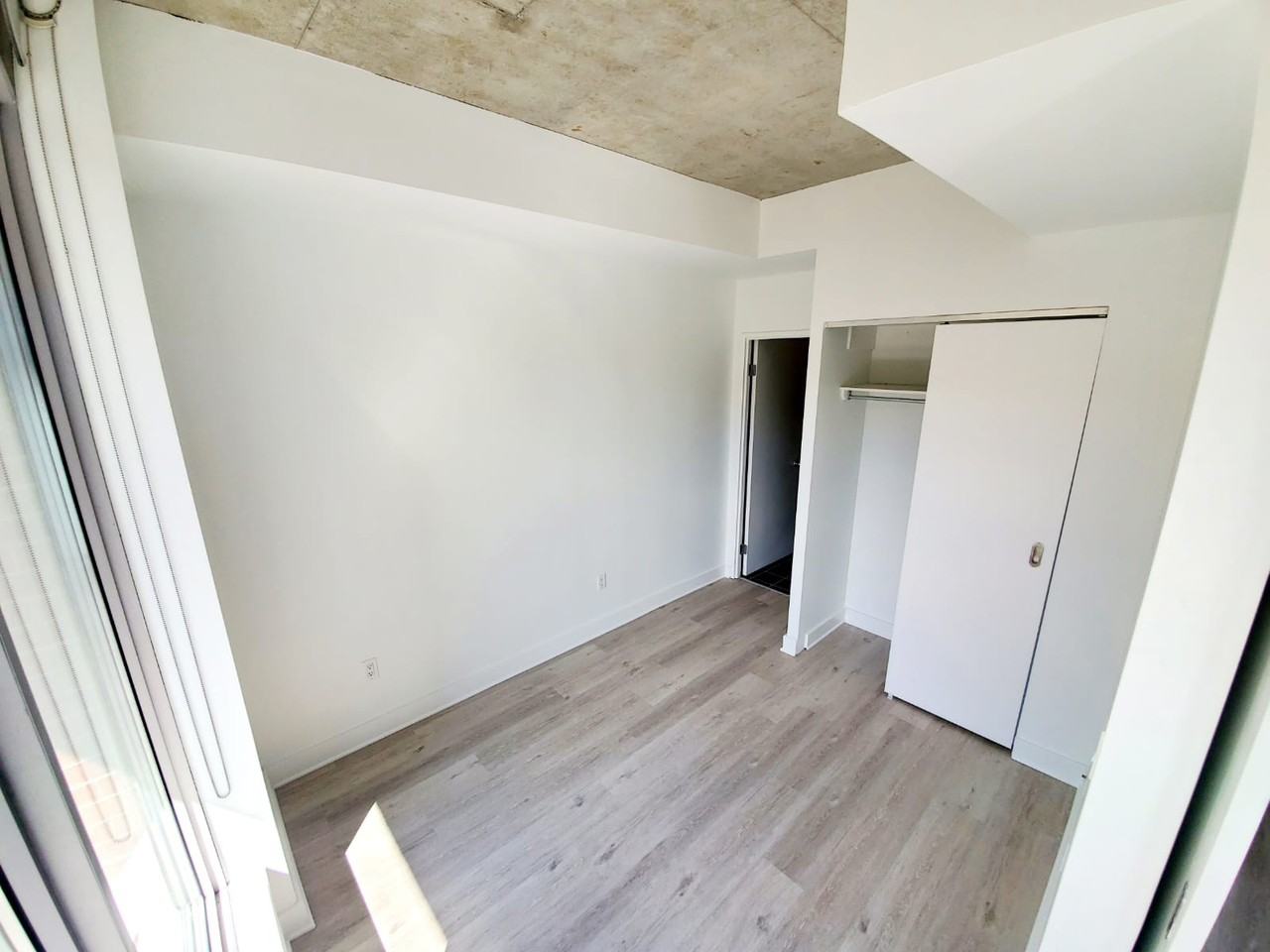 383 Cumberland St - Photo 6 of 8