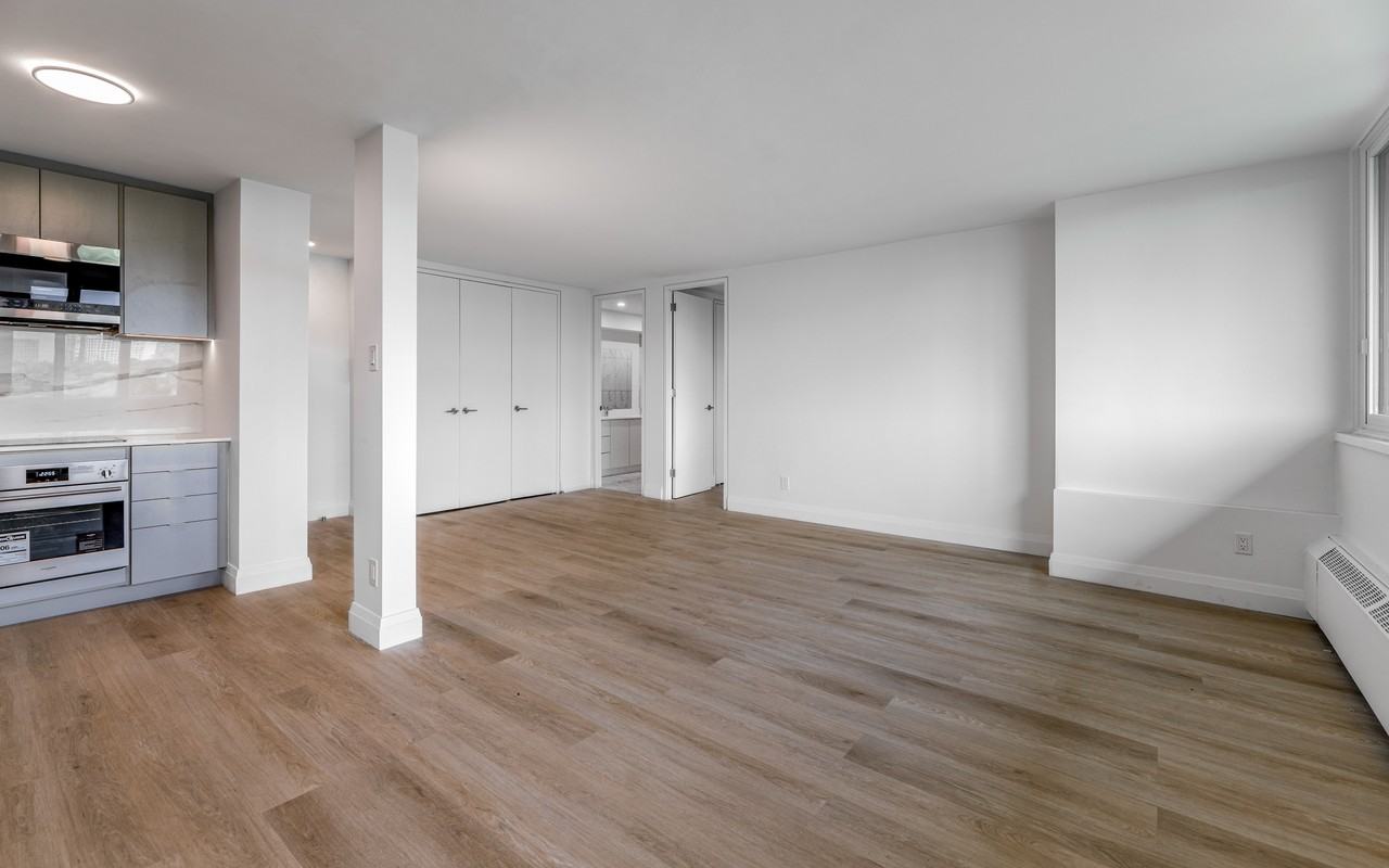 30-50 Hillsboro Avenue - Photo 2 of 21