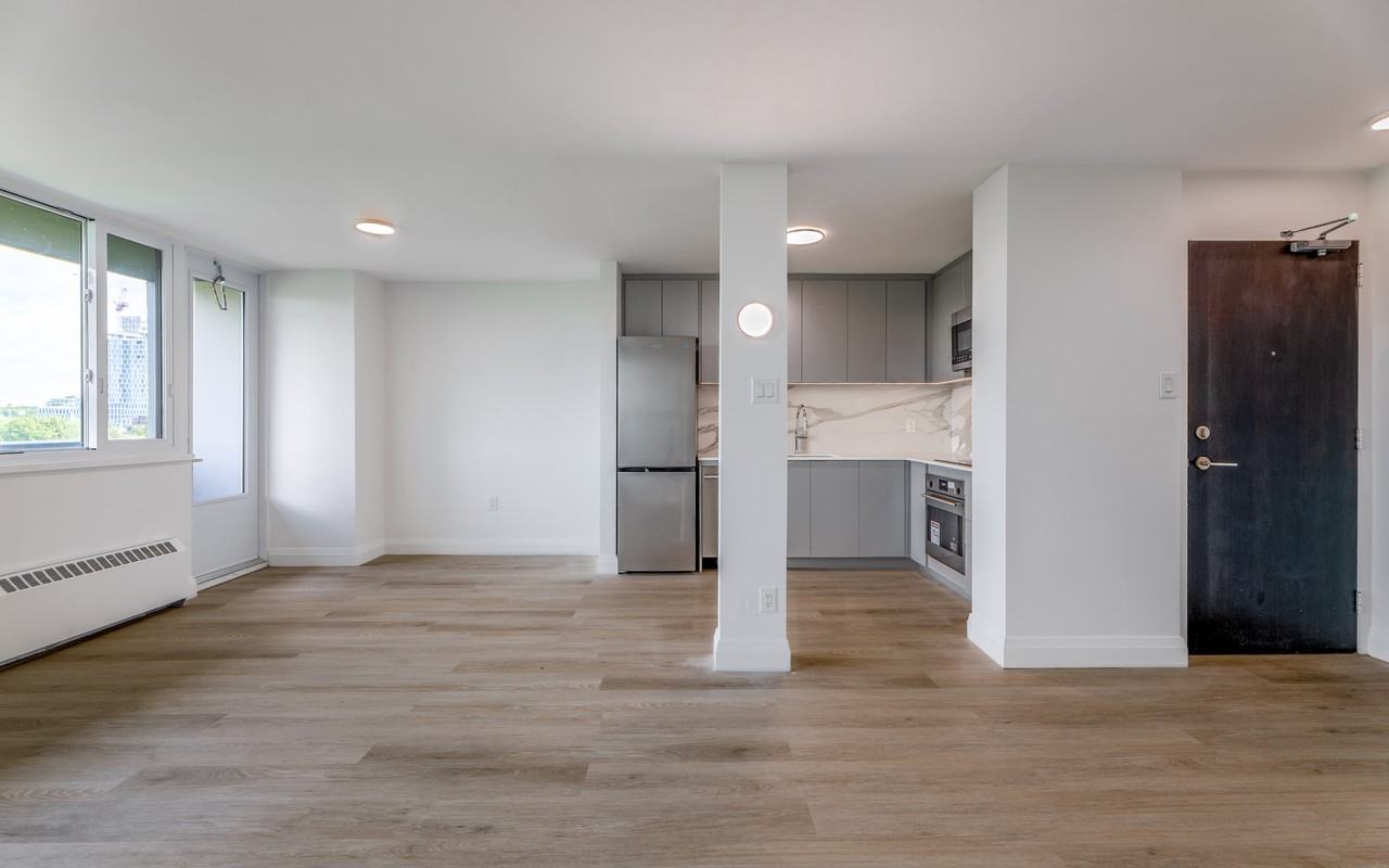 30-50 Hillsboro Avenue - Photo 4 of 21