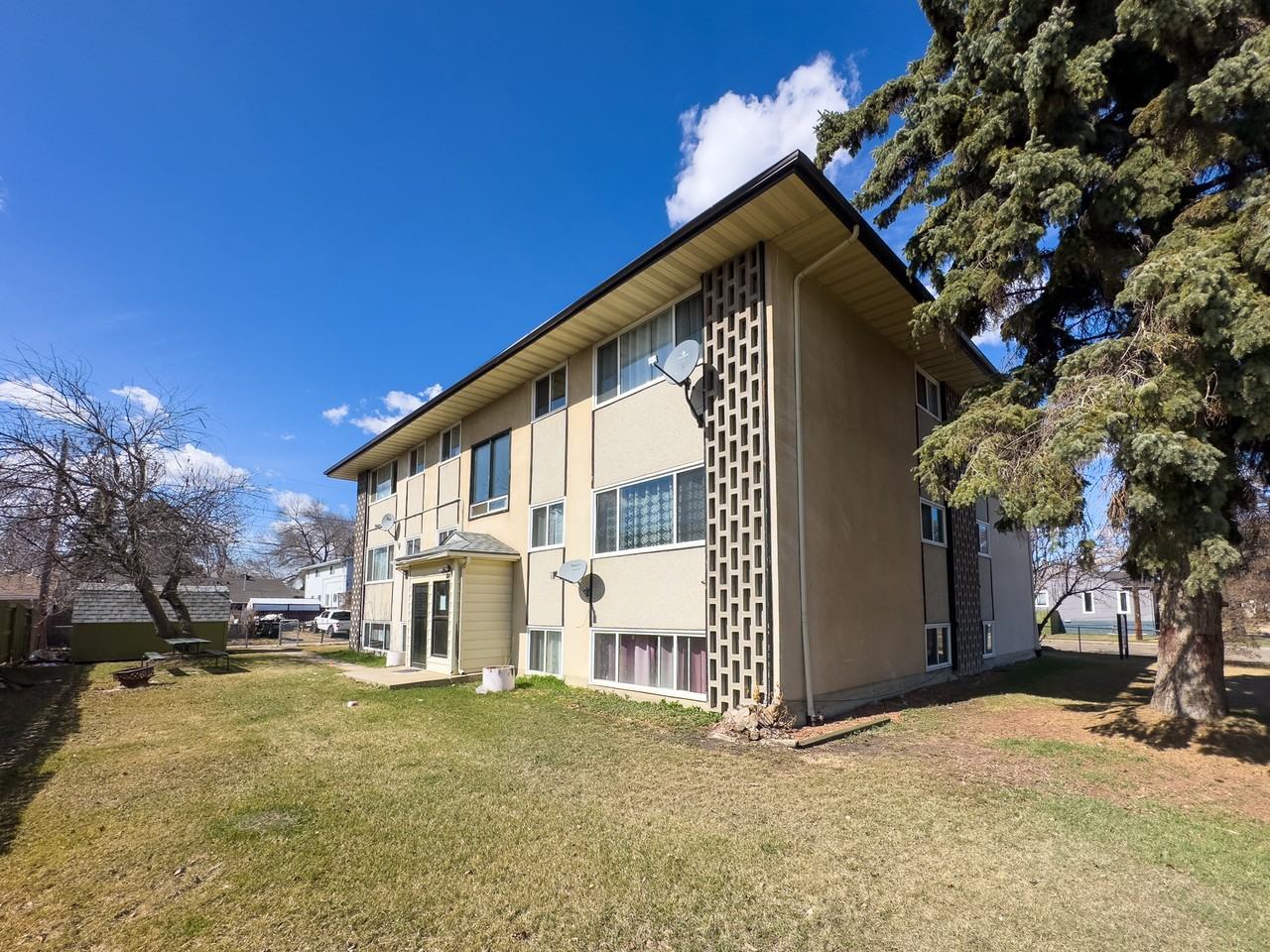 Royal Apartments - 3615 119th - Photo 5 of 11