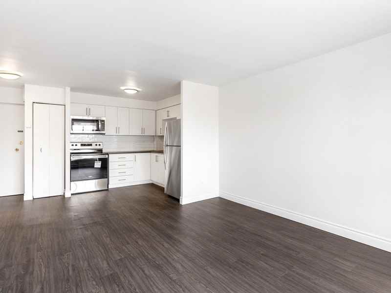 760-800 Laurier Boulevard - Photo 6 of 12