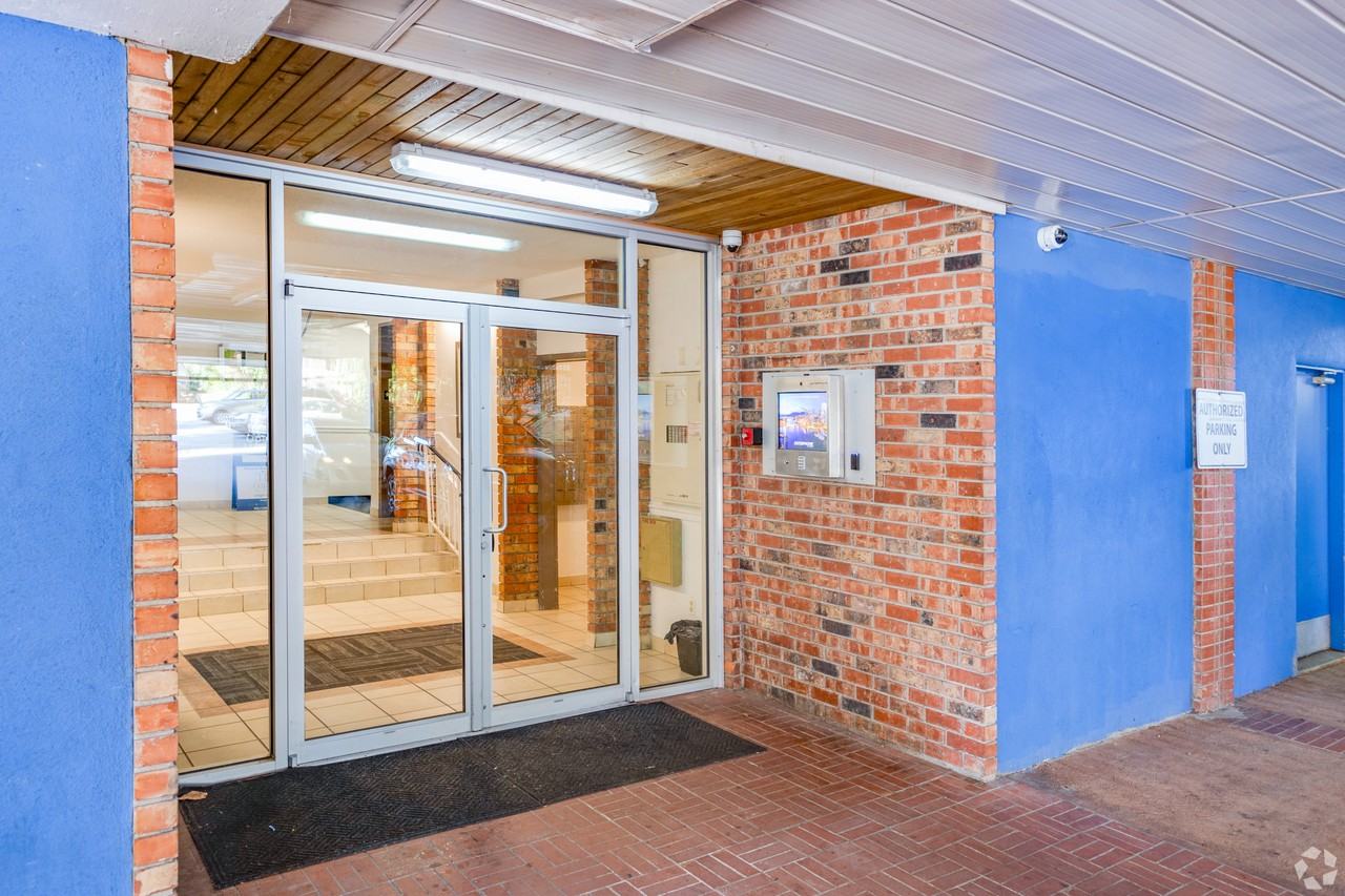 33690 Marshall Road - Photo 4 of 17