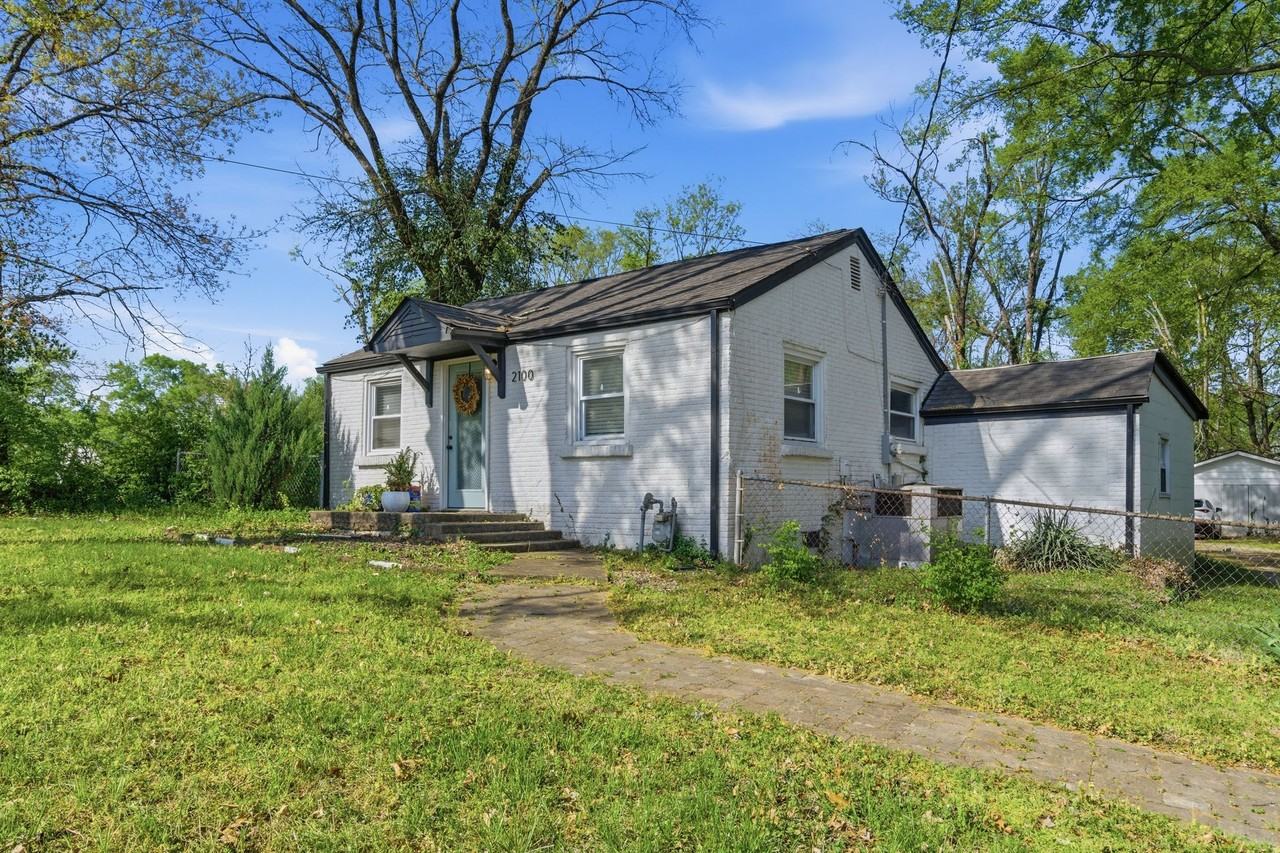 2100 Jones Cir #1 - Photo 2 of 26