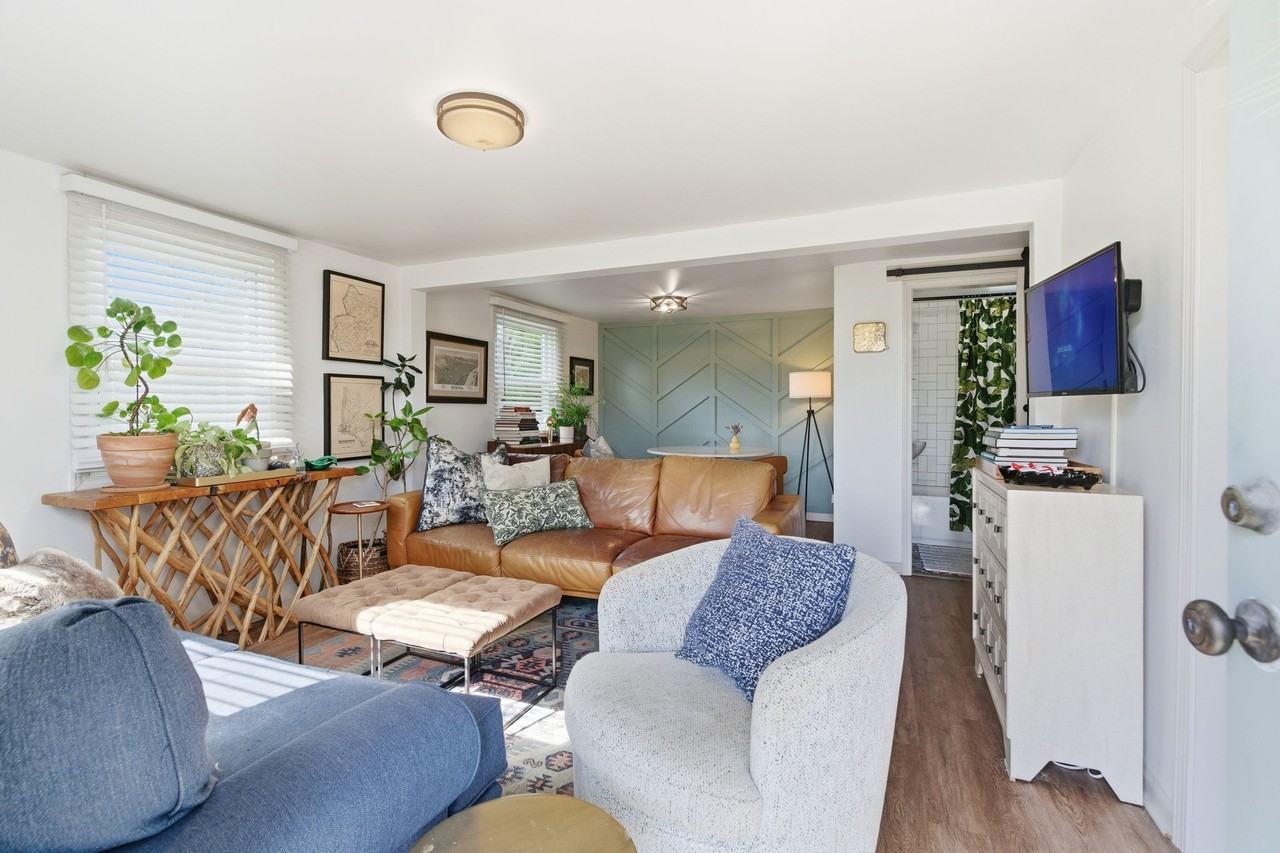 2100 Jones Cir #1 - Photo 4 of 26