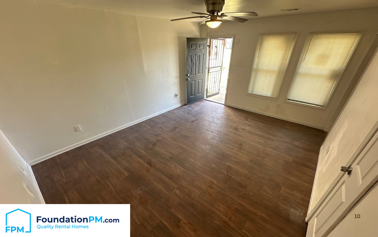 1663 Humber St #1 - Photo 5 of 14