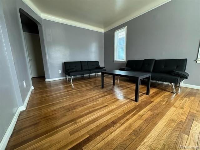 13411 Tacoma St - Photo 2 of 15