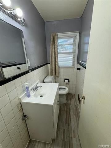 13411 Tacoma St - Photo 6 of 15