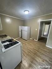 8100 Meadow Ave - Photo 2 of 9