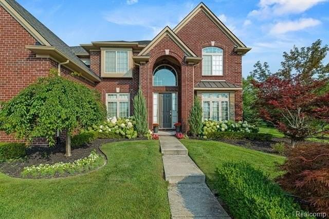 16946 Niagara Ct - Photo 4 of 50